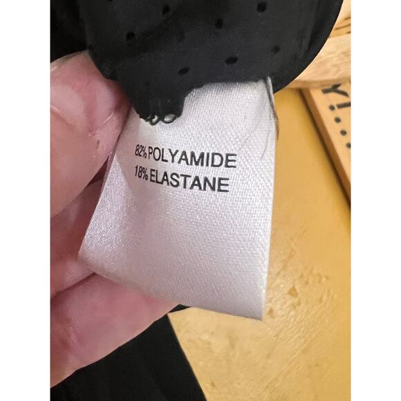 L'Etoile Sport Sleeveless Strappy Cross Back Sports Bra Black Womens Size XS NWT - Picture 6 of 8